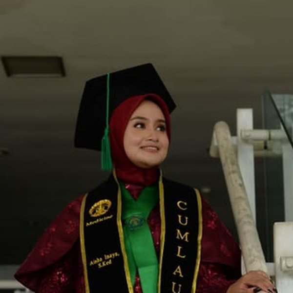 Aisha Inaya, narasumber sharing session Holiday Camp